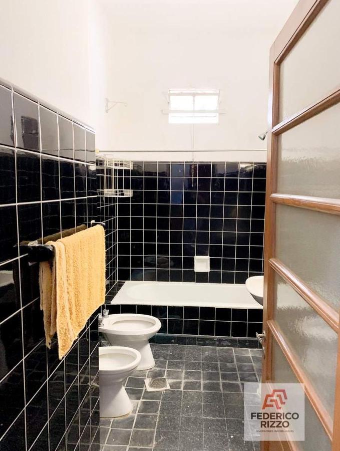 Baño casa en venta en Alta Córdoba sobre Isabel La Católica