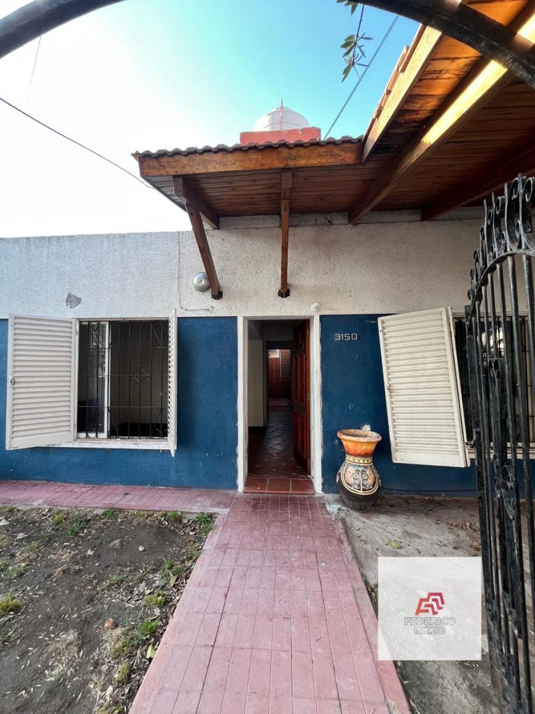 Fachada de vivienda en alquiler en Villa Cabrera Córdoba