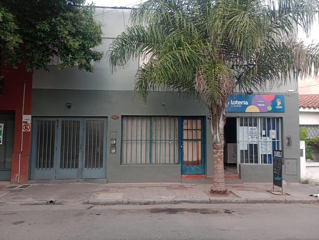 Casa en Venta - SOLDADO RUIZ al 1800